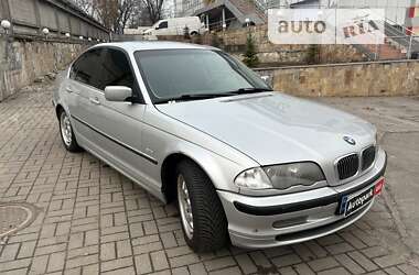 Седан BMW 3 Series 2001 в Києві