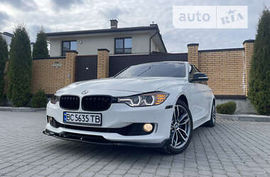 Седан BMW 3 Series 2012 в Львові