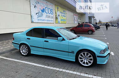 Седан BMW 3 Series 1994 в Одесі