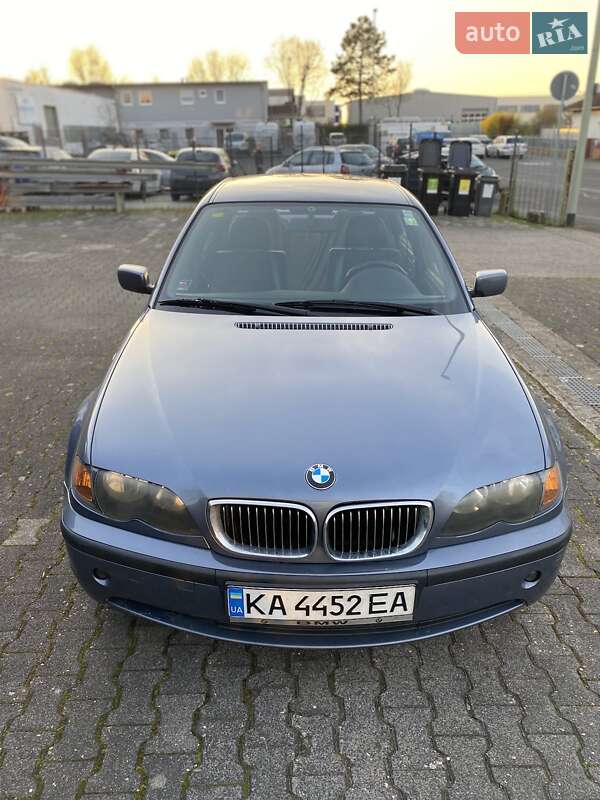 Седан BMW 3 Series 2003 в Києві