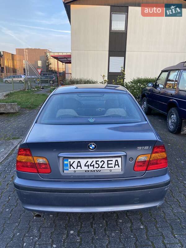 Седан BMW 3 Series 2003 в Києві