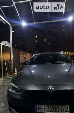 Седан BMW 3 Series 2013 в Южному