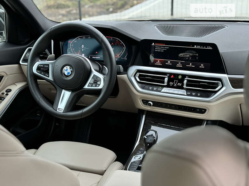 Седан BMW 3 Series 2019 в Львові