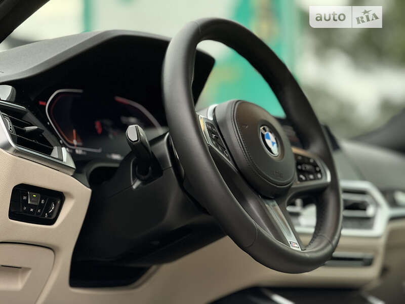 Седан BMW 3 Series 2019 в Львові