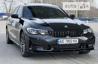 Седан BMW 3 Series 2019 в Дніпрі