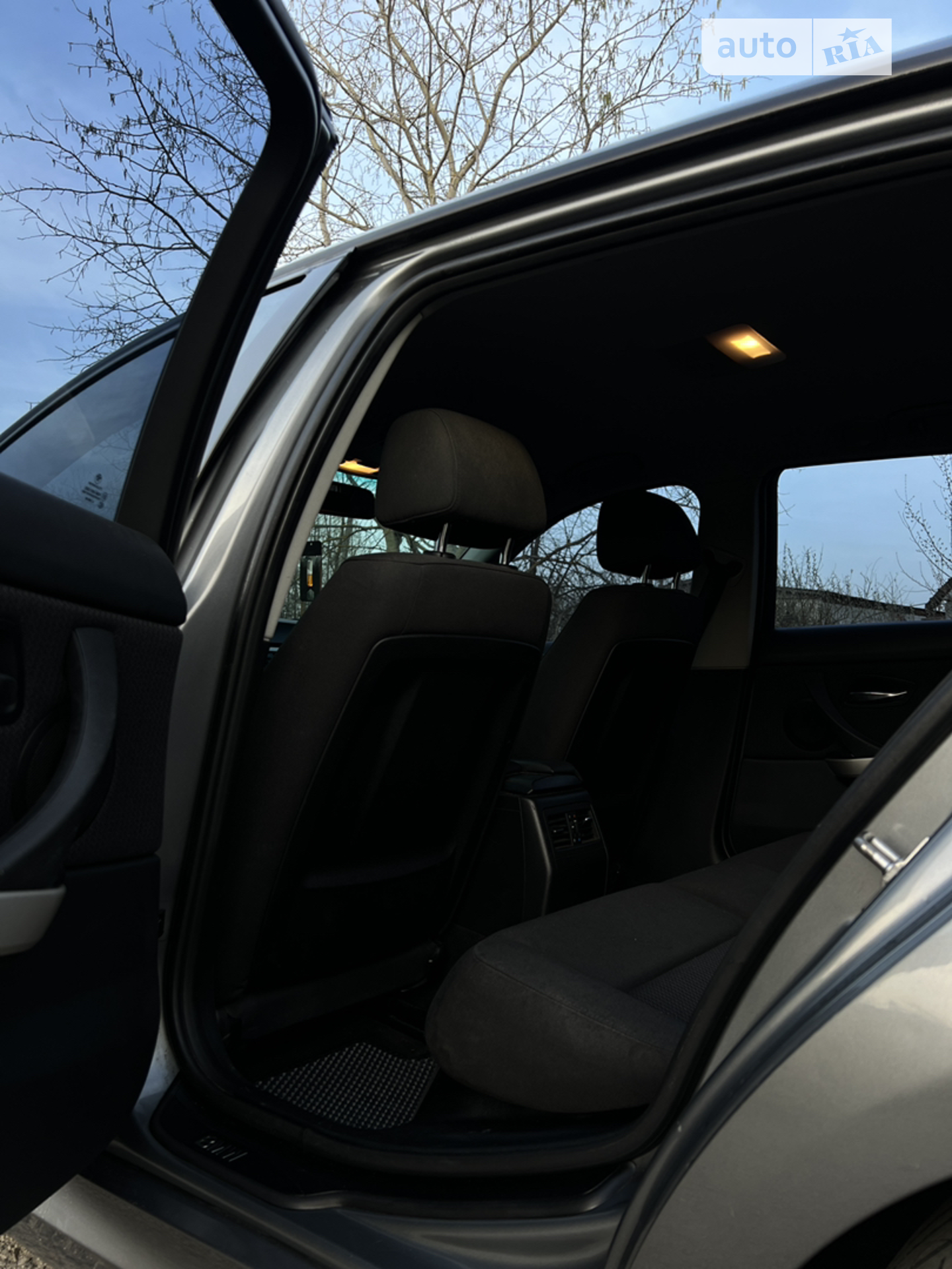 2010 BMW 3er - мініатюра 8