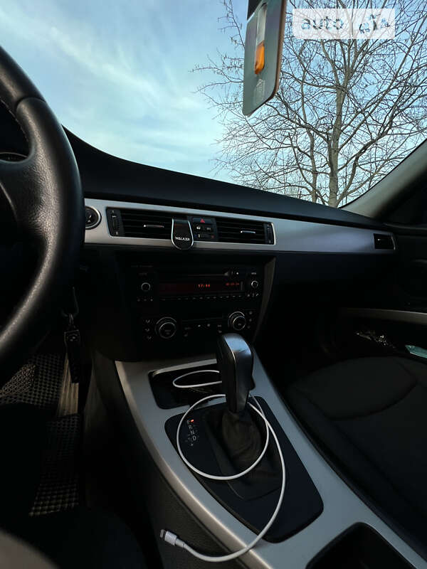 Универсал BMW 3 Series 2010 в Ивано-Франковске