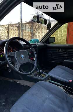 Седан BMW 3 Series 1986 в Одесі