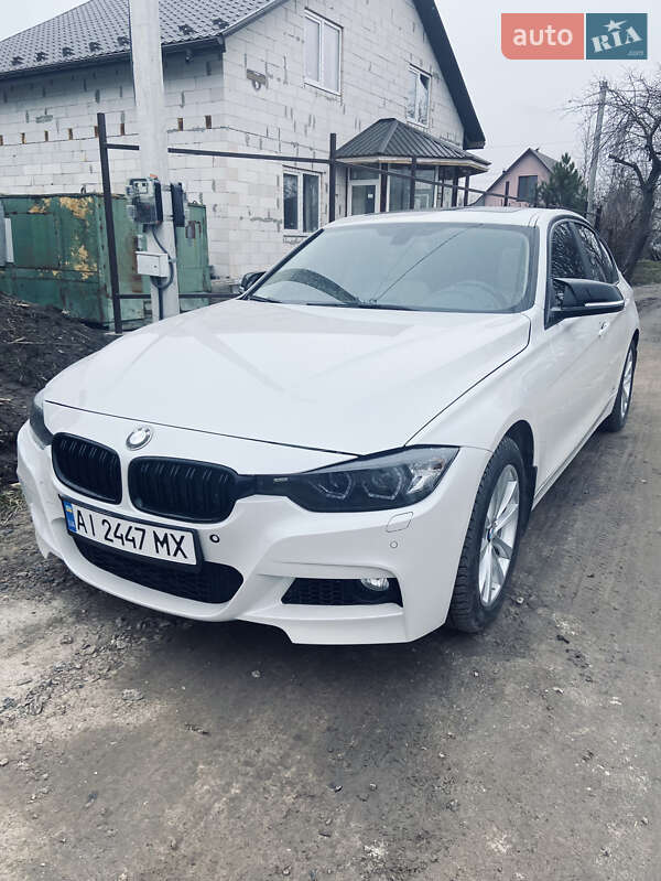 Седан BMW 3 Series 2016 в Борисполе