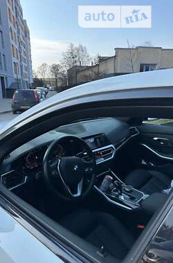 Седан BMW 3 Series 2020 в Львове
