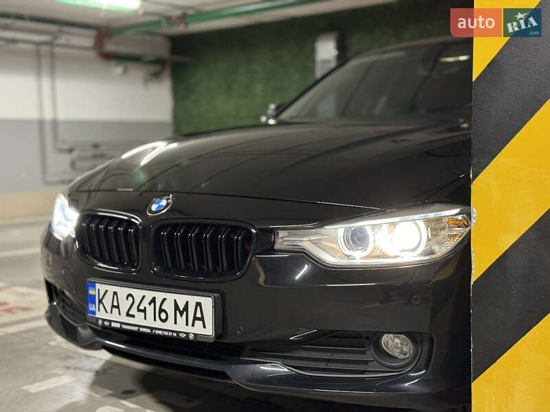 Седан BMW 3 Series 2012 в Киеве