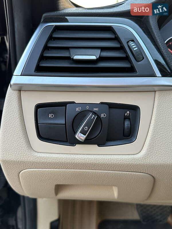 Седан BMW 3 Series 2015 в Одесі