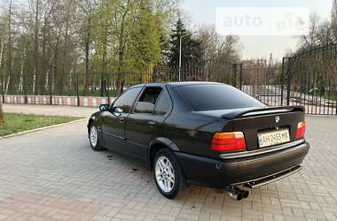 Седан BMW 3 Series 1992 в Дружковке