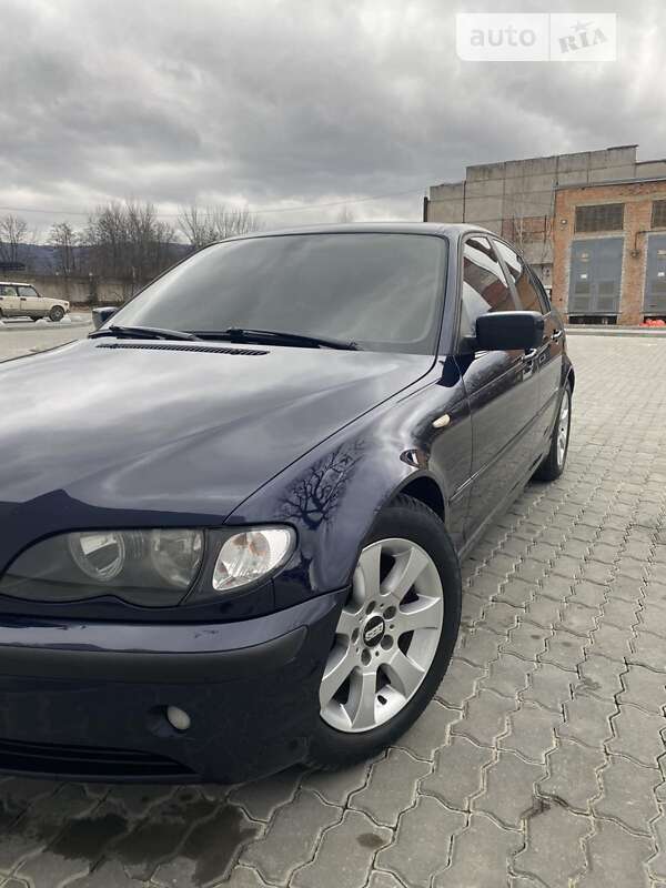 Седан BMW 3 Series 2002 в Городке