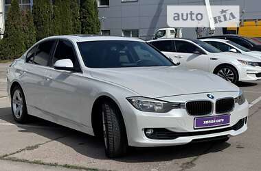 Седан BMW 3 Series 2014 в Киеве