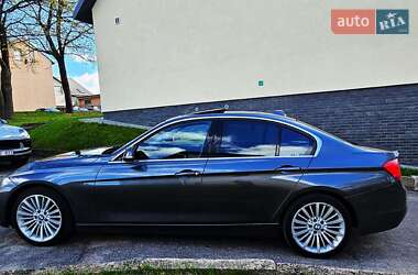 Седан BMW 3 Series 2014 в Львове