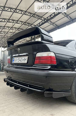 Седан BMW 3 Series 1992 в Сумах