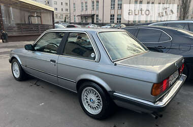 Купе BMW 3 Series 1987 в Киеве