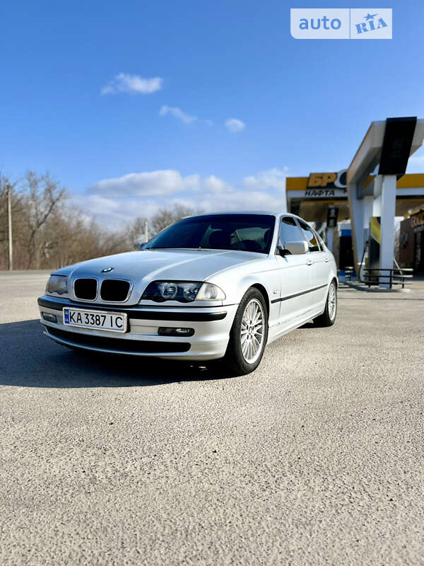 Седан BMW 3 Series 1999 в Охтирці