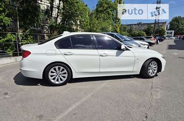 Седан BMW 3 Series 2013 в Днепре