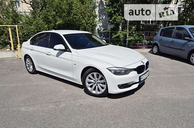 Седан BMW 3 Series 2013 в Днепре