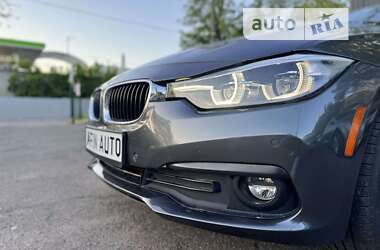 Седан BMW 3 Series 2017 в Києві