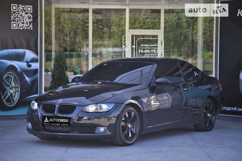 Купе BMW 3 Series 2009 в Харькове
