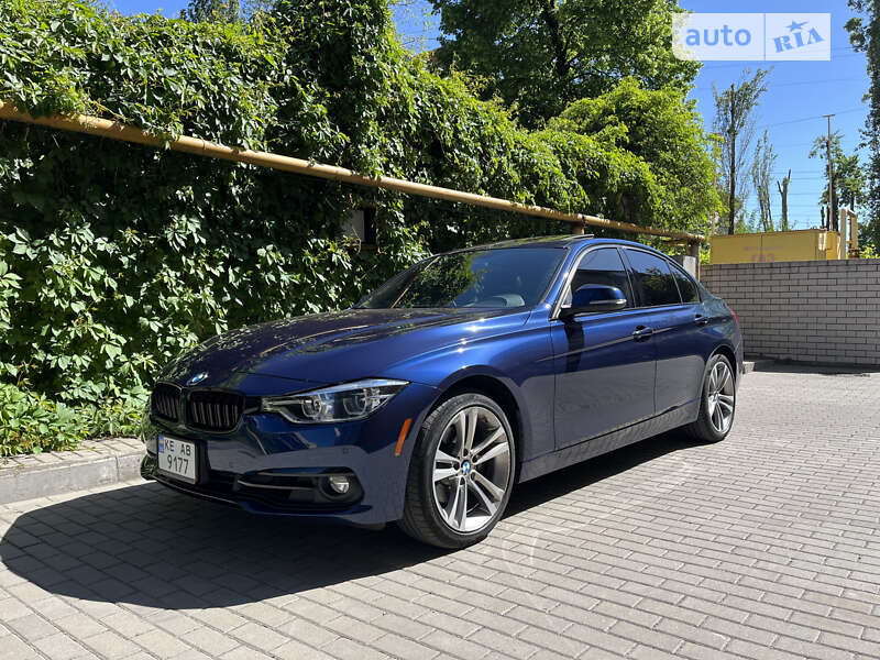 Седан BMW 3 Series 2016 в Дніпрі