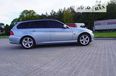 Универсал BMW 3 Series 2010 в Рава-Русской