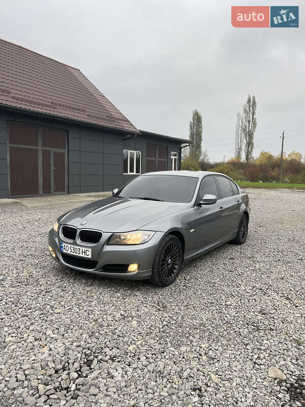 Седан BMW 3 Series 2011 в Виноградове фото 12 Седан BMW 3 Series 2011 в Виноградове