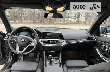 Седан BMW 3 Series 2019 в Кременчуці