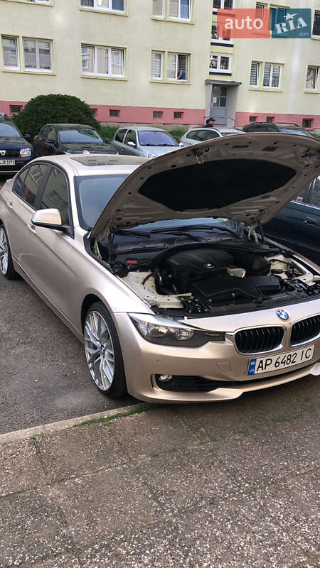 Седан BMW 3 Series 2014 в Львове