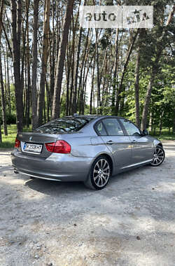 Седан BMW 3 Series 2010 в Дубні