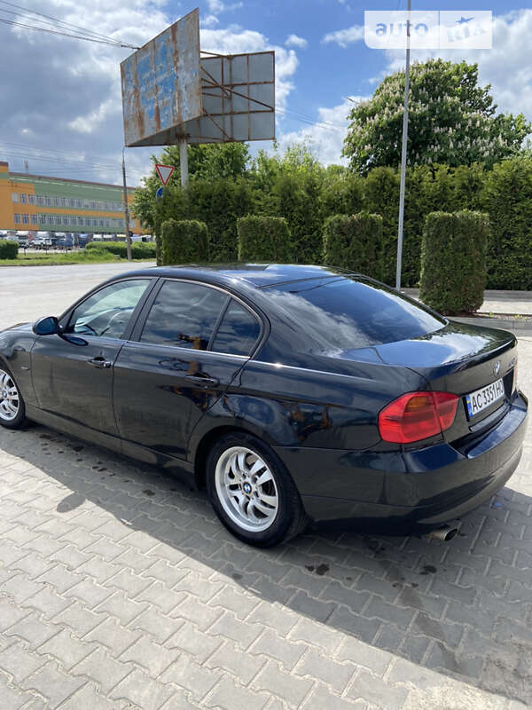 Седан BMW 3 Series 2007 в Луцке