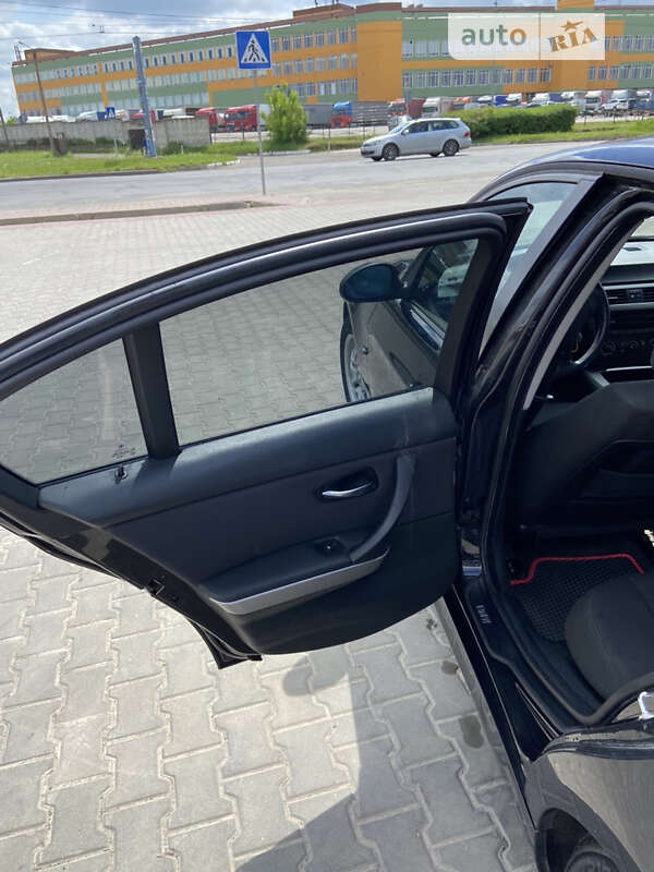Седан BMW 3 Series 2007 в Луцке