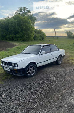 Купе BMW 3 Series 1983 в Шишаках