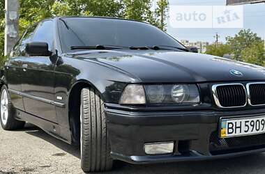 Седан BMW 3 Series 1997 в Одессе