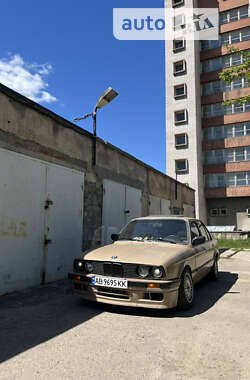 Седан BMW 3 Series 1985 в Львові
