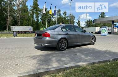 Седан BMW 3 Series 2011 в Виннице