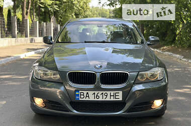 Седан BMW 3 Series 2009 в Киеве