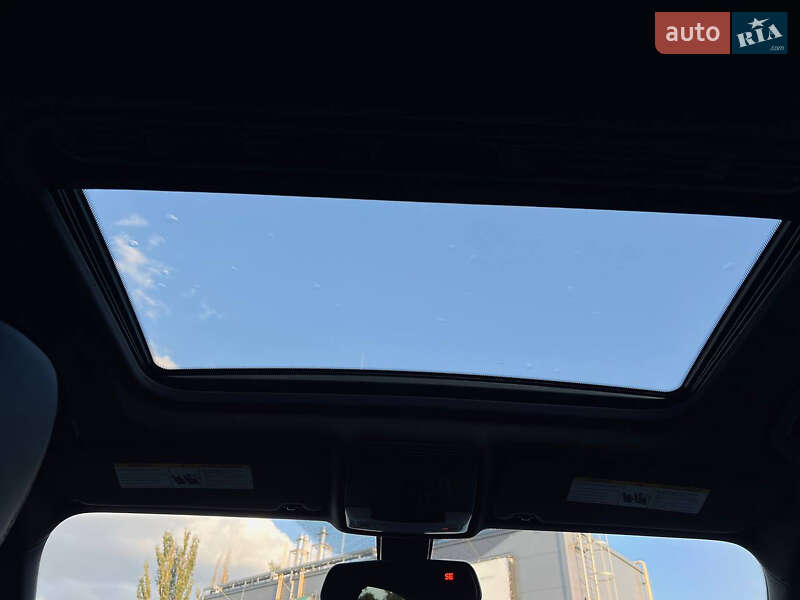 Седан BMW 3 Series 2015 в Киеве