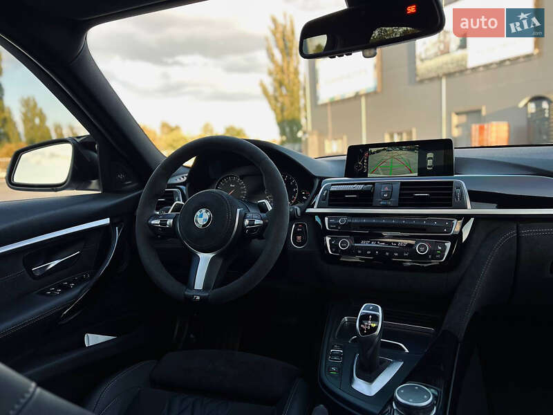 Седан BMW 3 Series 2015 в Киеве