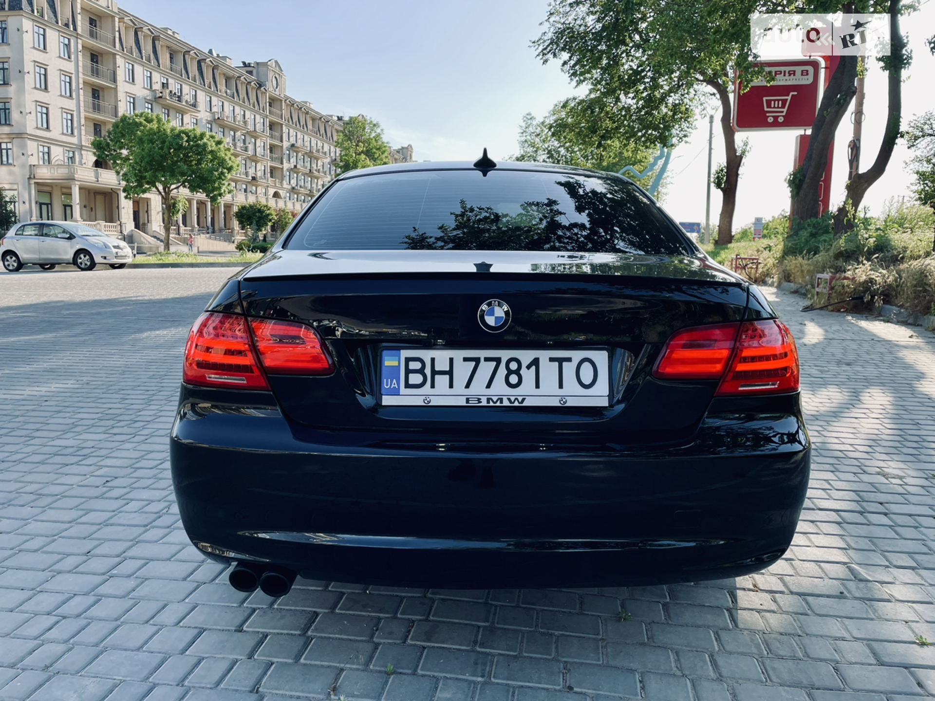 2010 BMW 3er - мініатюра 11