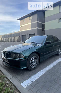 Седан BMW 3 Series 1995 в Ивано-Франковске