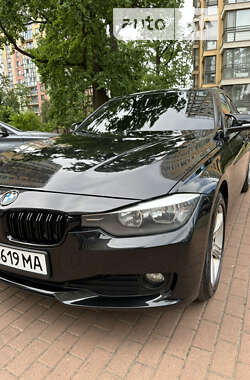 Седан BMW 3 Series 2013 в Києві