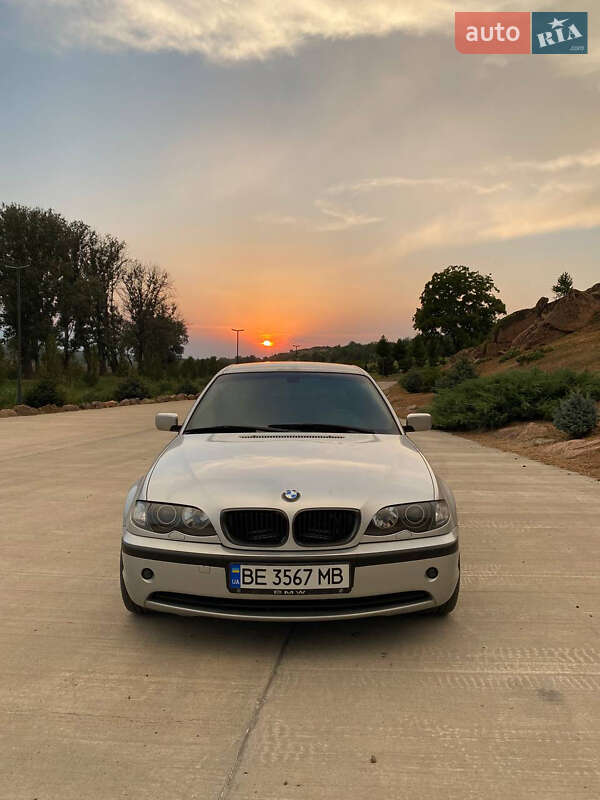 BMW 3 Series 2004