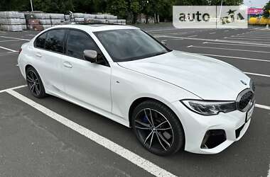 Седан BMW 3 Series 2019 в Львове