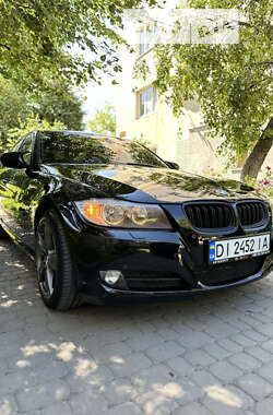 Седан BMW 3 Series 2011 в Дрогобыче