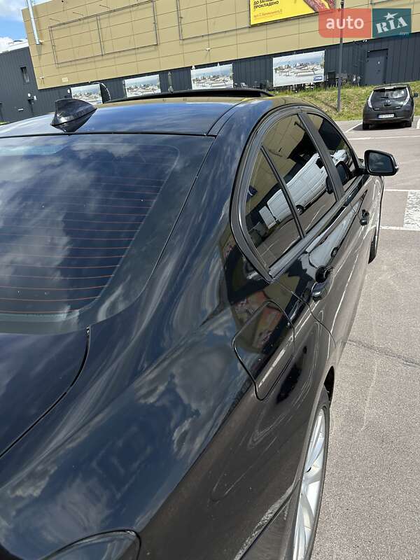 Седан BMW 3 Series 2016 в Ровно