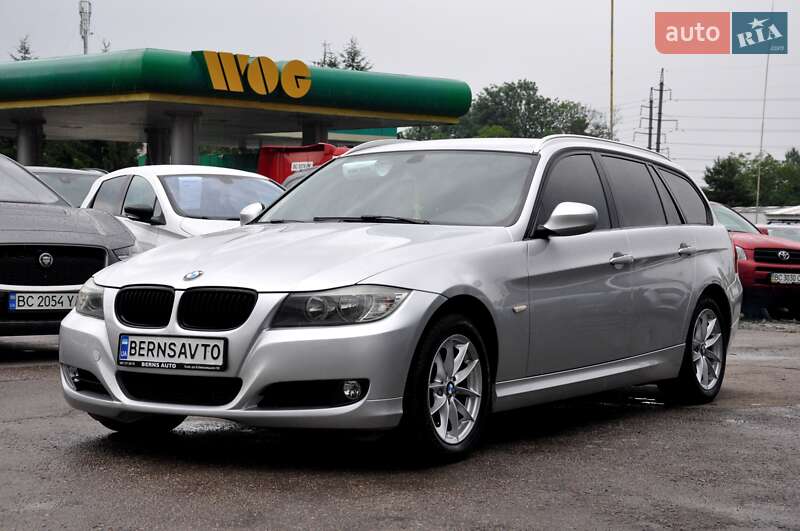 BMW 3 Series 2011